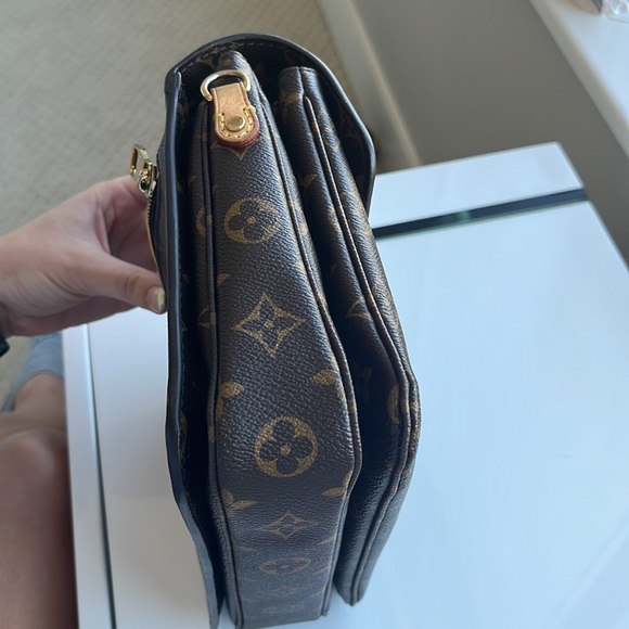 Louis Vuitton Pochette Métis w/ strap and dust bag! - Picture 6 of 12